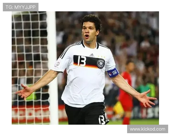 巴拉克与兰帕德：中场后插进攻分化，体系依赖度偏移